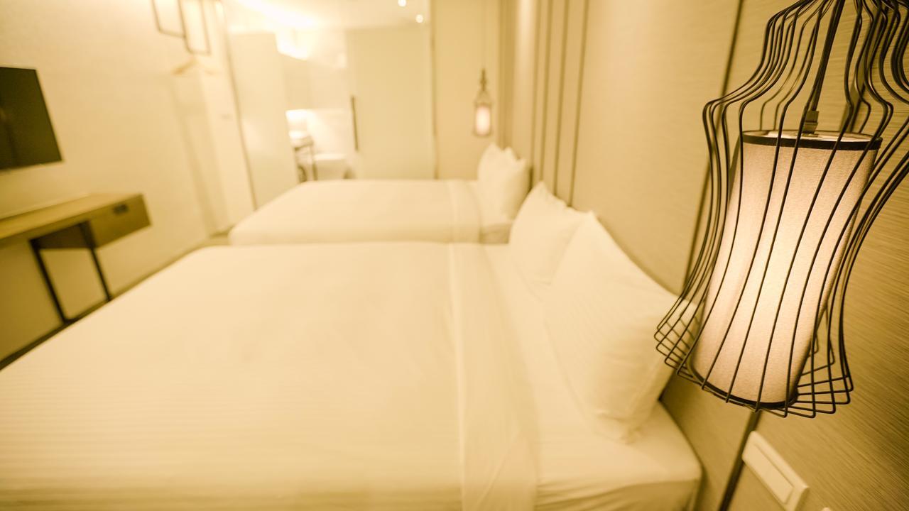 O2 Hotel Taipei Main Station Экстерьер фото