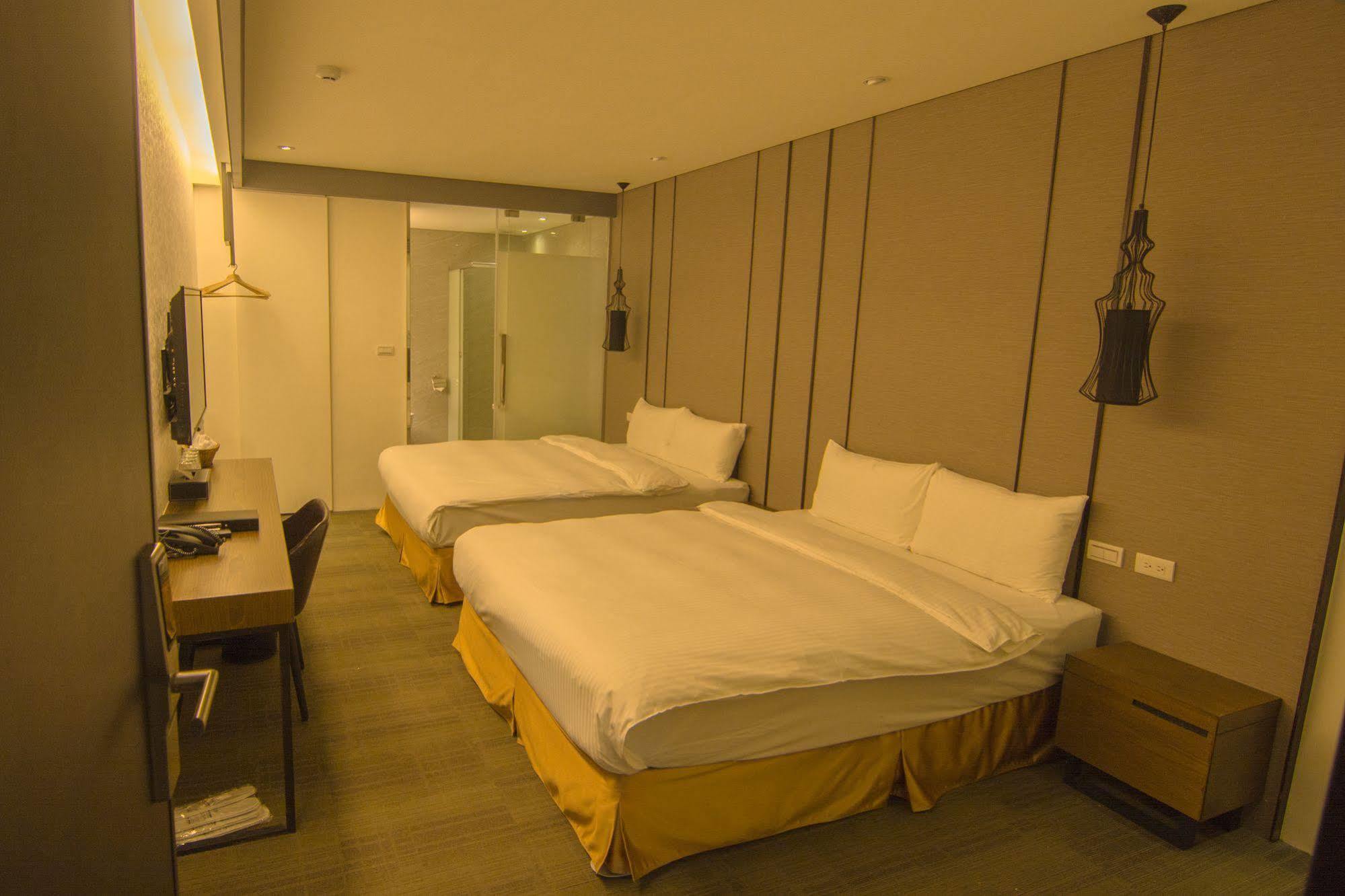 O2 Hotel Taipei Main Station Экстерьер фото