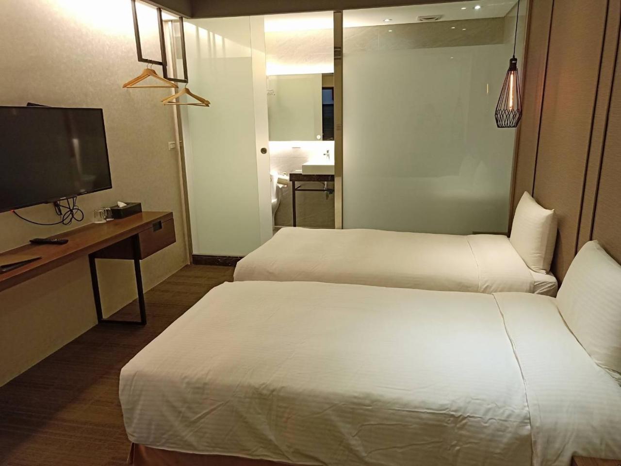 O2 Hotel Taipei Main Station Экстерьер фото